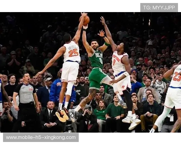 凯尔特人球队防守协作赢得全场掌声